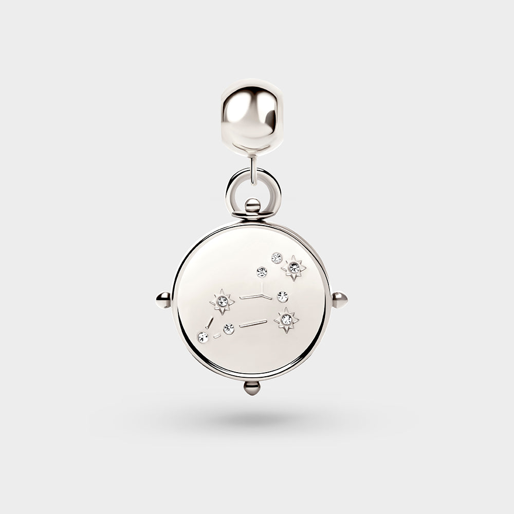 Leo Charm Petite