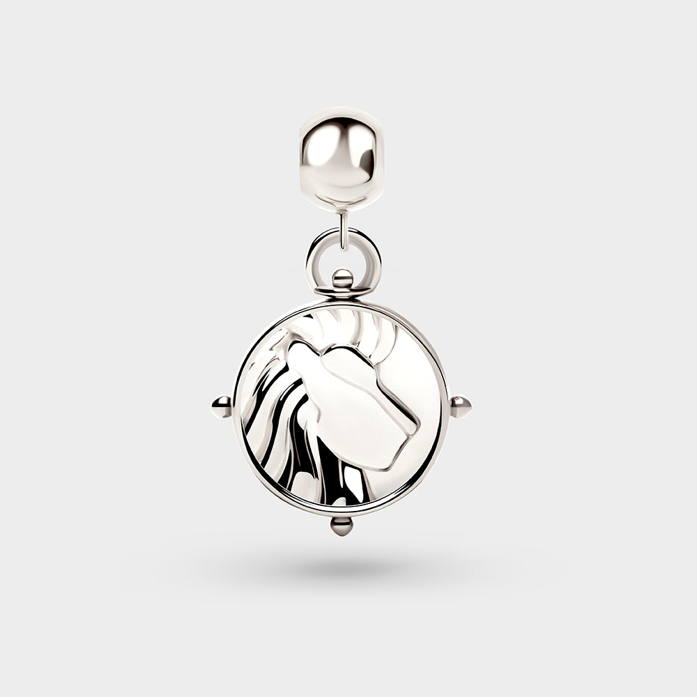 Leo Charm Petite