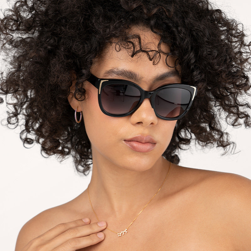 Monroe in Jet Black